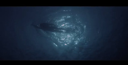 Einer der ikonischsten Bilder der Filmgeschichte und nur ein Beispiel für Spielbergs großartige Regiearbeit. | Quelle: "Der weiße Hai" Trailer / Universal